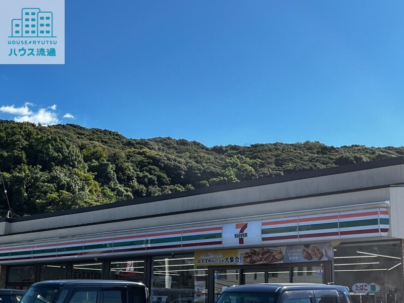 コンビニ　セブンイレブン諫早小船越町店（コンビニ）まで812m