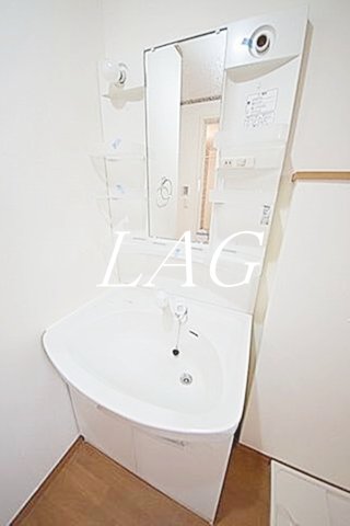 洗面設備　洗面台です。