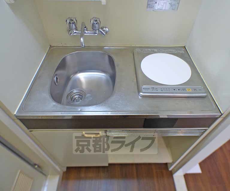 キッチン　ＩＨ式のシステムキッチン導入です。