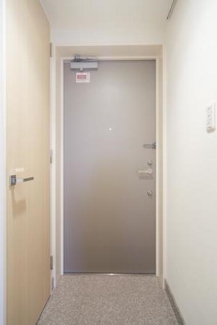 玄関　※写真は同タイプ住戸です。