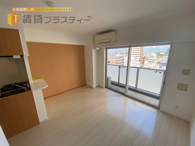 居室・リビング　やわらかい雰囲気のお部屋。