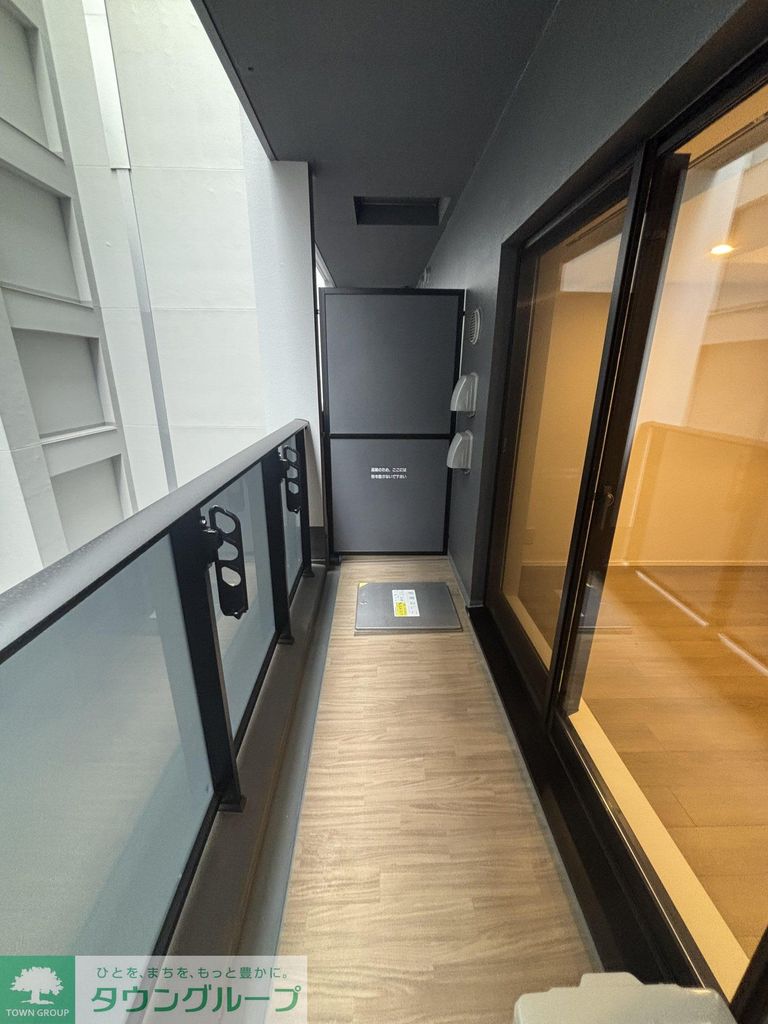 バルコニー　駐車場