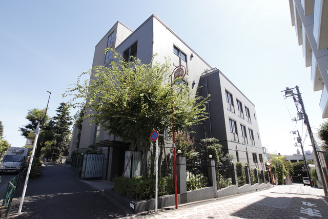 建物外観　代官山エリア賃貸マンション