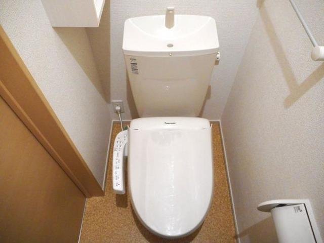 トイレ　コンパクトで使いやすいトイレです