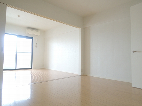 居室・リビング　別部屋参考写真。