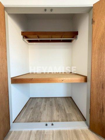 収納　※反転間取りのモデルルームのお部屋の画像です※現況を優先しま
