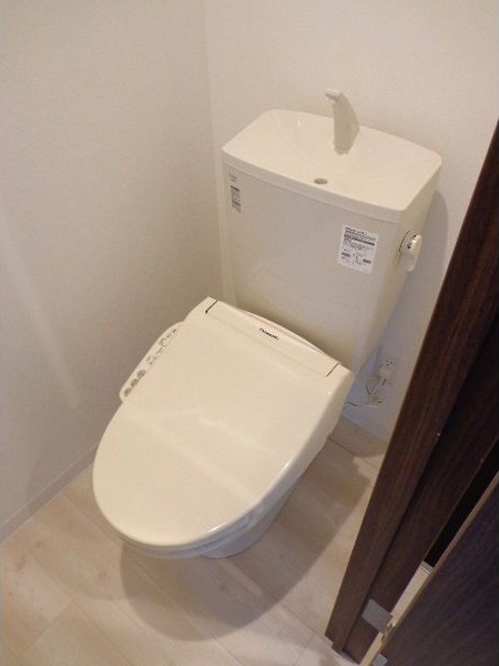 トイレ　ウォシュレット設置済みです！