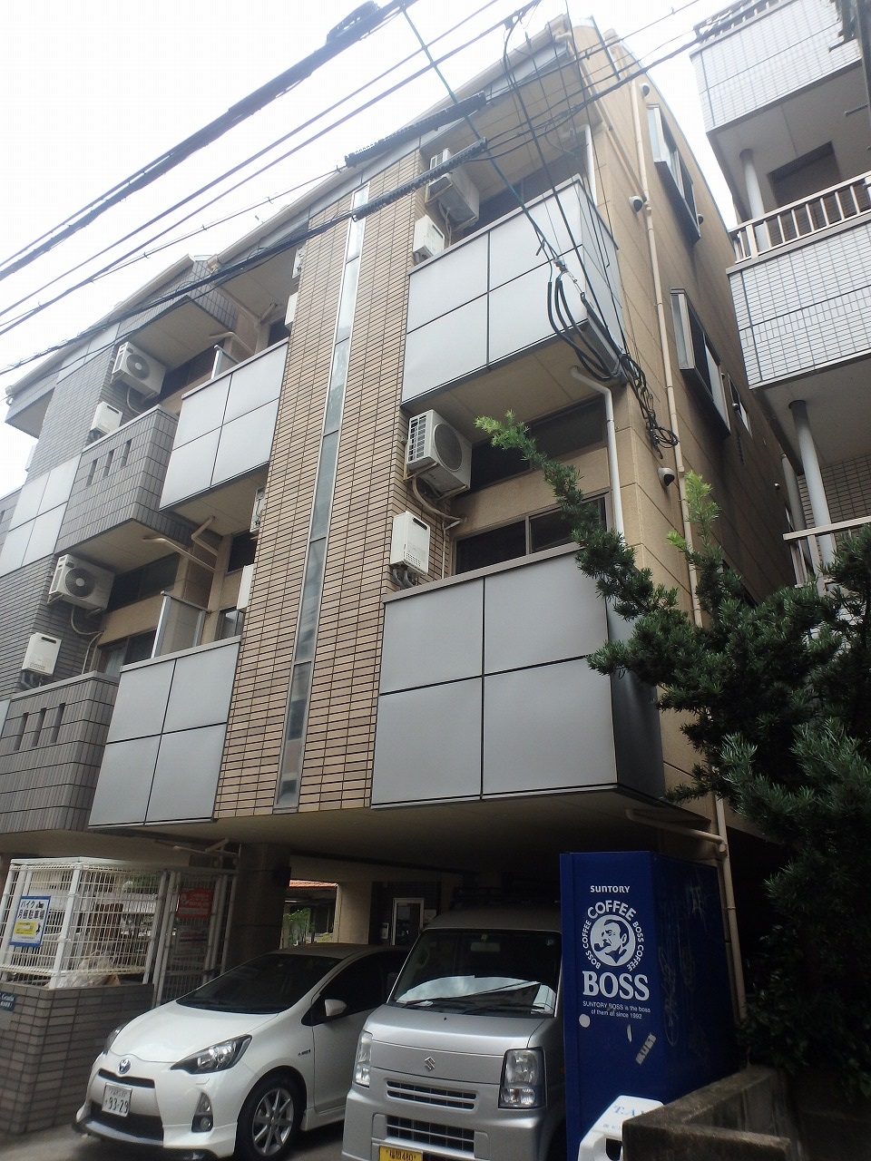 イル・グラッツィア博多駅東II
