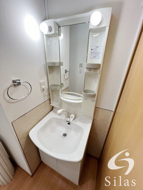 洗面設備　同仕様