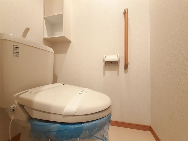 トイレ　別号室