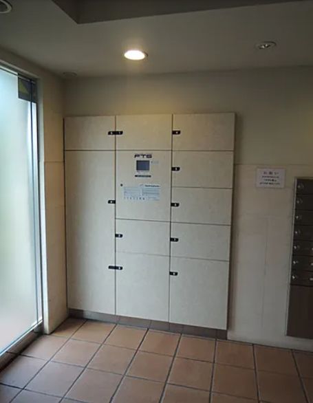 ロビー　弊社は都内全域の物件をご紹介可能です！