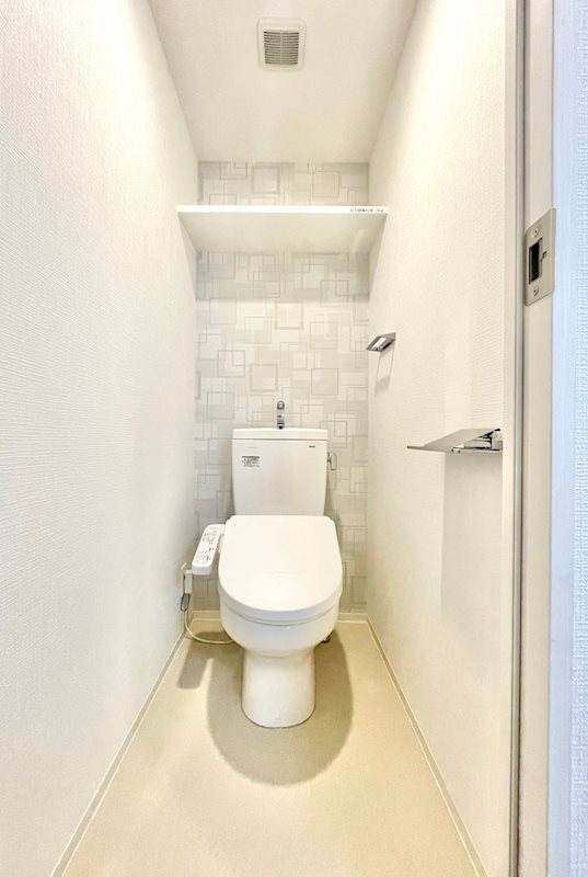 エスリード栄 THE PARKのトイレ写真