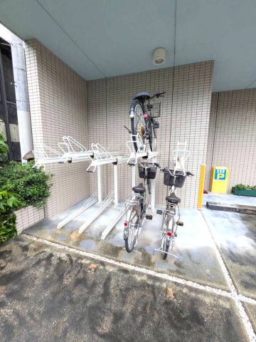 阪急今津線 宝塚南口駅 徒歩4分 4階建 築19年の外観写真