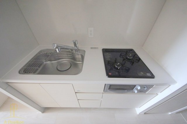 キッチン　OPUS RESIDENCE SHINSAIBASHISOU