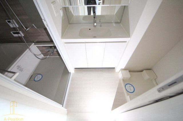 洗面設備　OPUS RESIDENCE SHINSAIBASHISOU