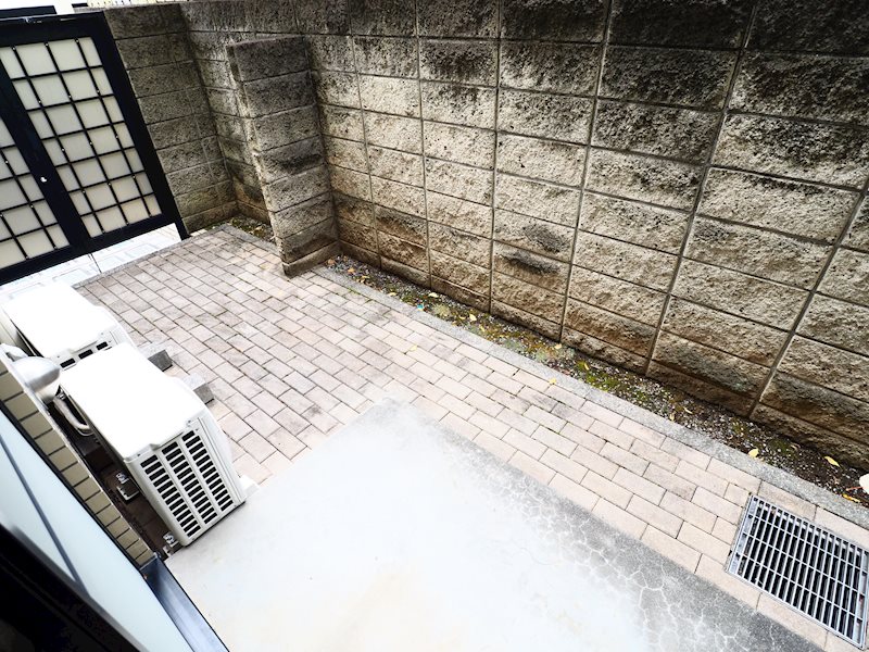 京王新線 初台駅 徒歩7分 3階建 築33年の内装写真