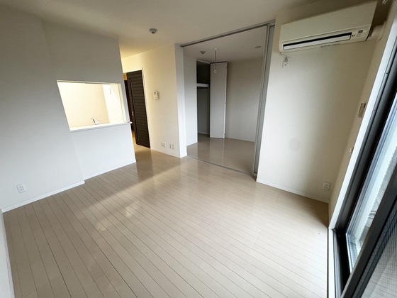 居室・リビング　※別部屋の写真です