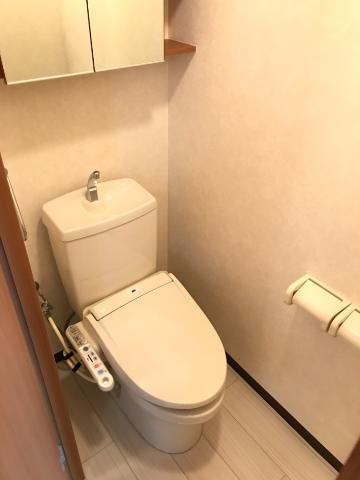 トイレ　シャワー付トイレ