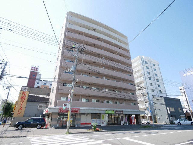 北海道札幌市中央区南六条西９（マンション）の賃貸物件の外観