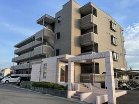 羽島市舟橋町出須賀のマンションの建物外観