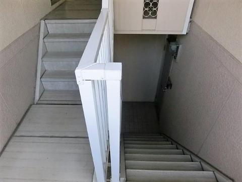 サンシャイン上穂　その他共有部分　階段