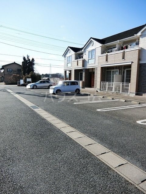 【大田原市加治屋のアパートの駐車場】