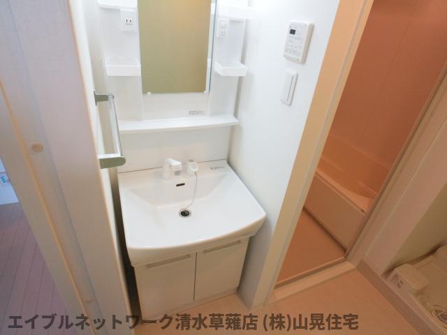 【静岡市清水区七ツ新屋のマンションの洗面設備】