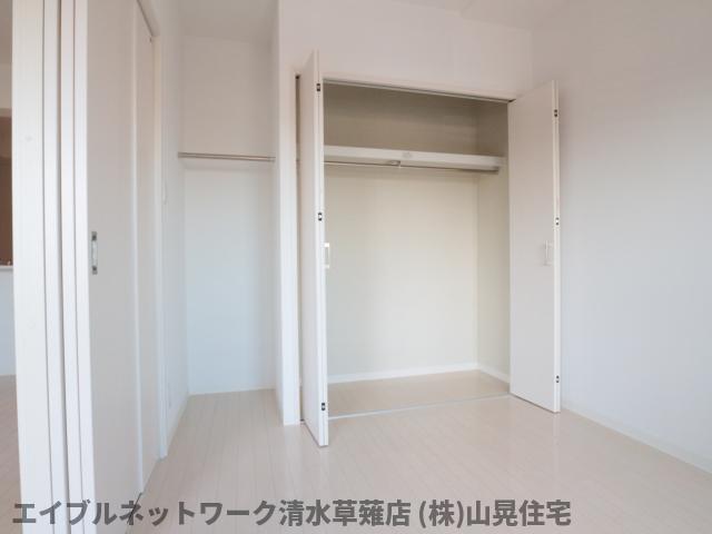 【静岡市清水区七ツ新屋のマンションの収納】