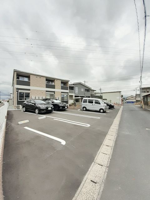 【大崎市古川南町のアパートの駐車場】