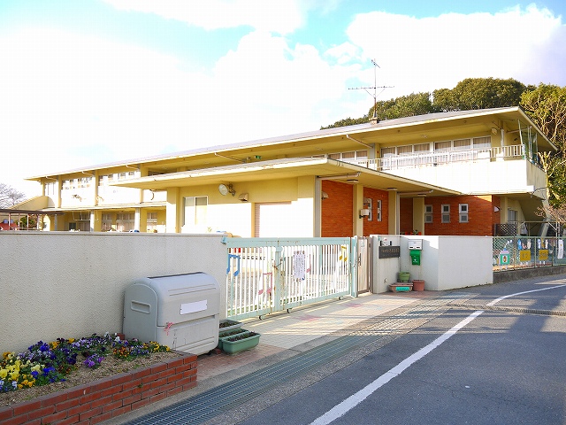 【木津川市木津のマンションの幼稚園・保育園】