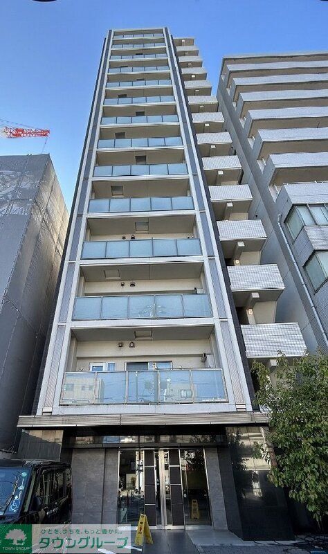 北区田端新町のマンションの建物外観