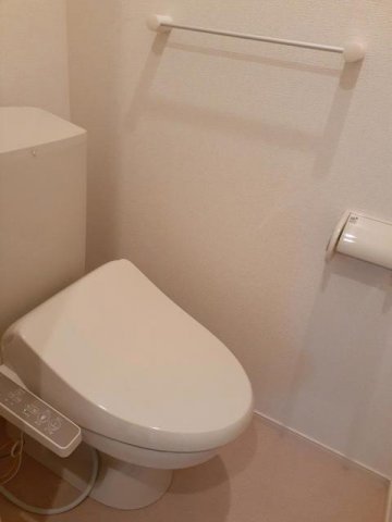 トイレ　コンパクトで使いやすいトイレです