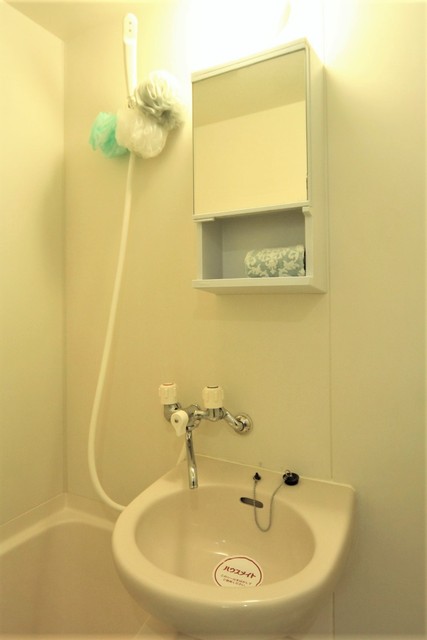 洗面設備　モデルルームにつき家具等は撤去となります。