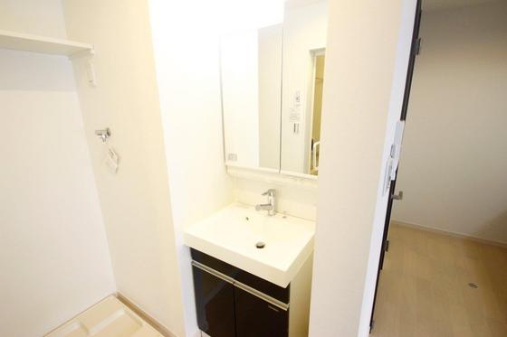 洗面設備　※別部屋の写真です