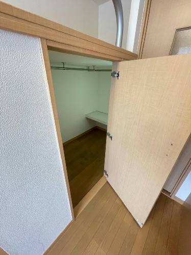 収納　ウォークインクローゼット