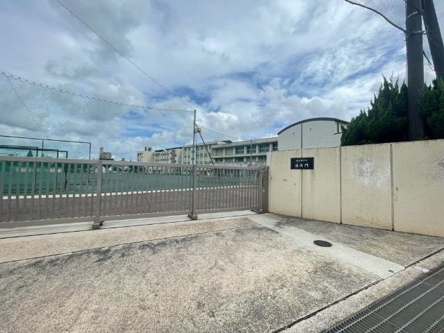 中学校　名古屋市立植田中学校（中学校）まで1854m