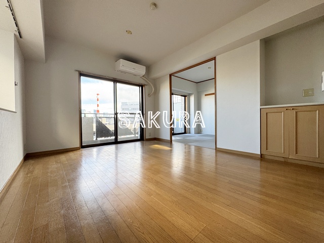 居室・リビング　使いやすい形の為、レイアウトを楽しめます♪