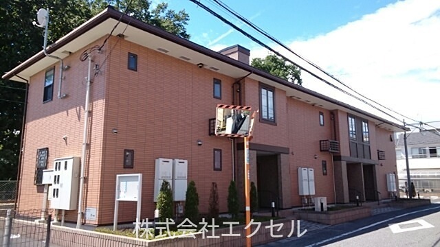 建物外観　牛浜駅、熊川駅が徒歩圏内にある便利な場所です。