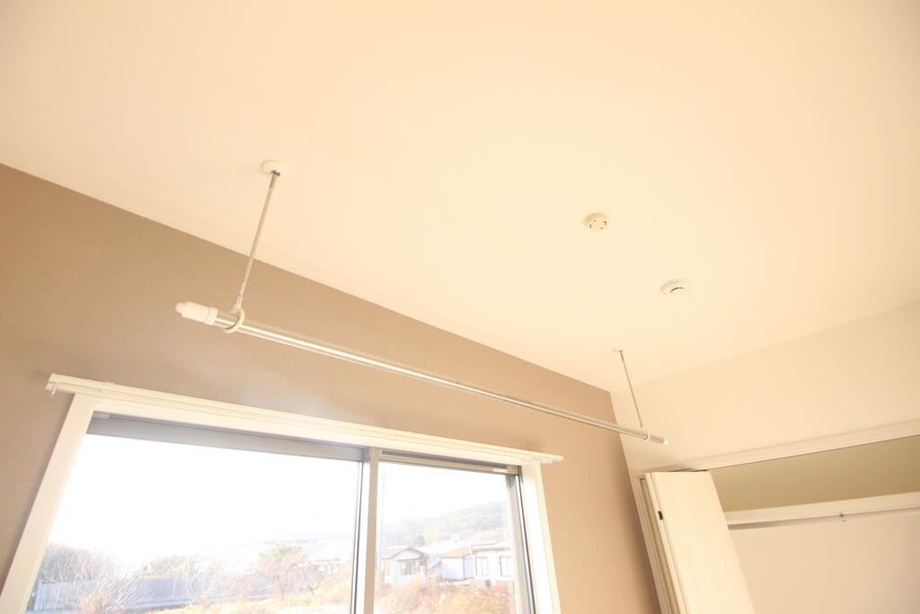 その他　便利な室内物干し☆