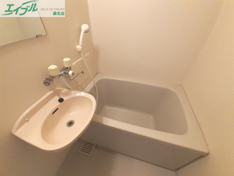 バス・シャワールーム　反転タイプ参考写真