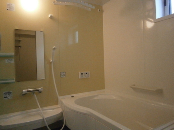 バス・シャワールーム　他号室のお写真です