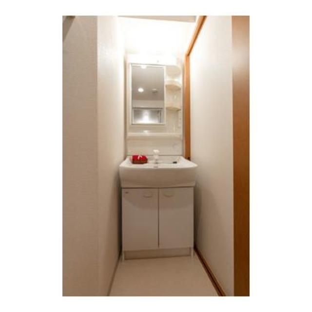 洗面設備　※写真は同タイプ住戸です。