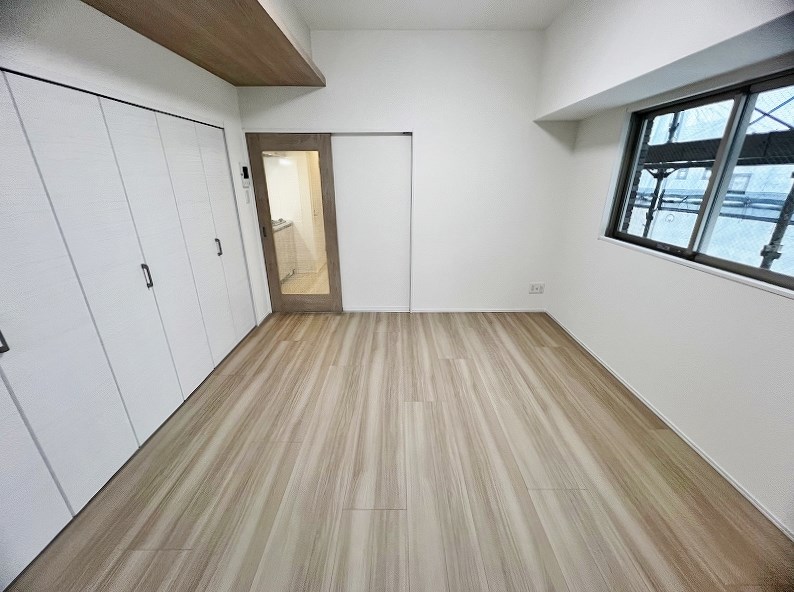 居室・リビング　★洋室８帖★