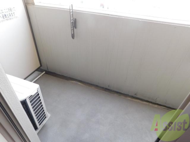 バルコニー　風通し良いですよ。