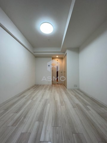 居室・リビング　同マンション別部屋参考写真