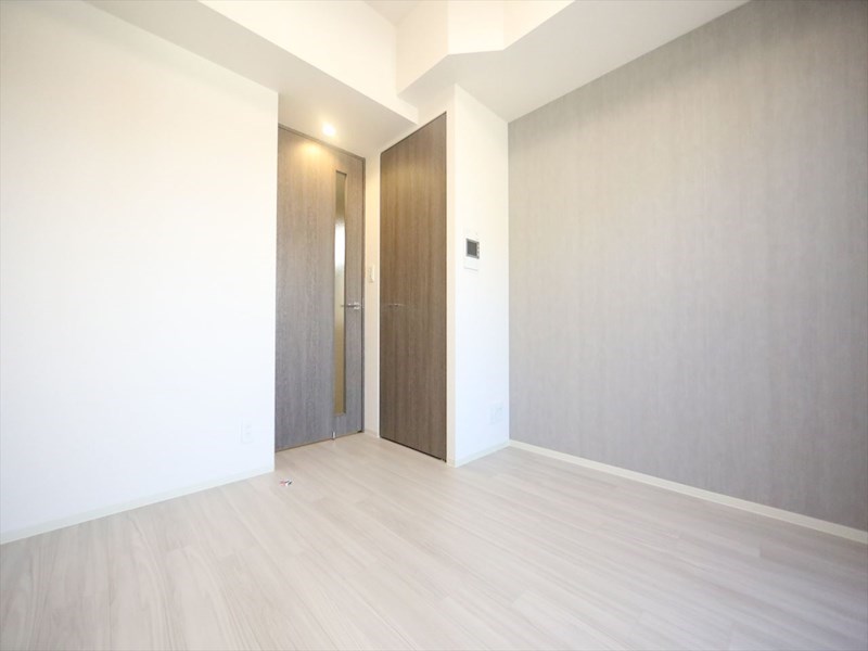 居室・リビング　洋室6.1帖　クローゼット付（収納充実してます）　同仕様写真