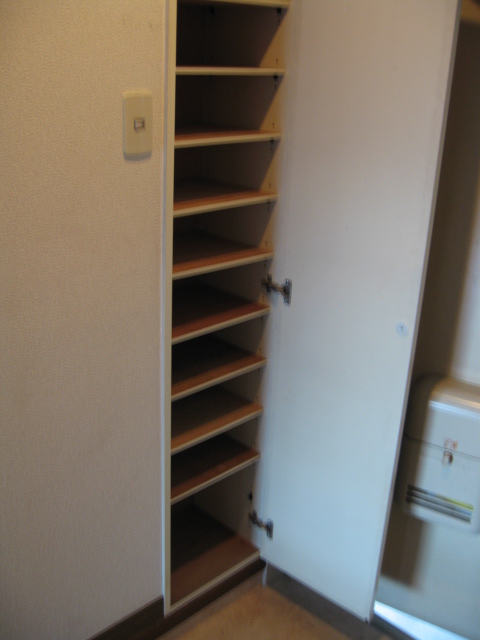 玄関　落ち着いた玄関です