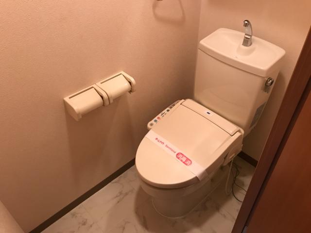 トイレ　シャワー付トイレ