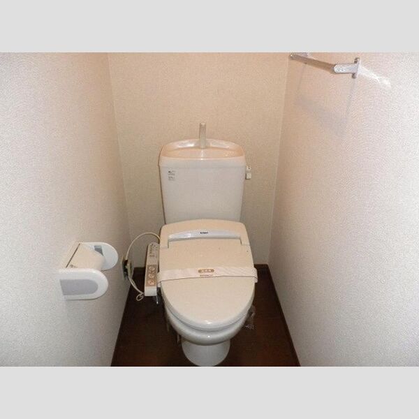 トイレ　温水洗浄暖房便座