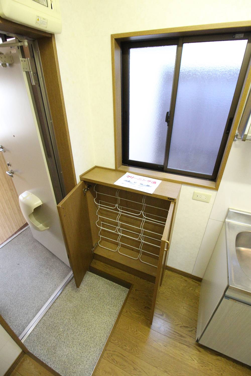 玄関　別の部屋の写真です